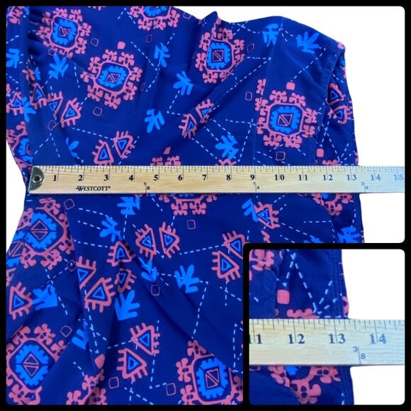 LulaRoe Tall & Curvy Leggings Blue & Pink with Light Blue Geometric Print - Picture 8 of 11